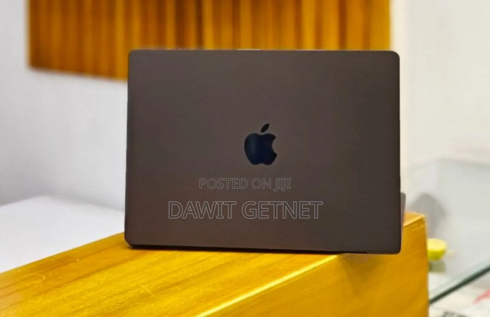 New Apple MacBook Pro 2023 M3 14-Inch 18GB Apple M3 Pro SSD 512GB