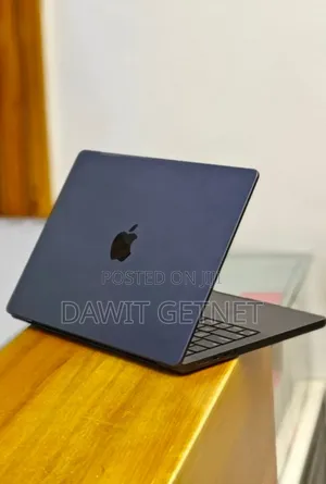 New Apple MacBook Pro 2023 M3 14-Inch 18GB Apple M3 Pro SSD 512GB