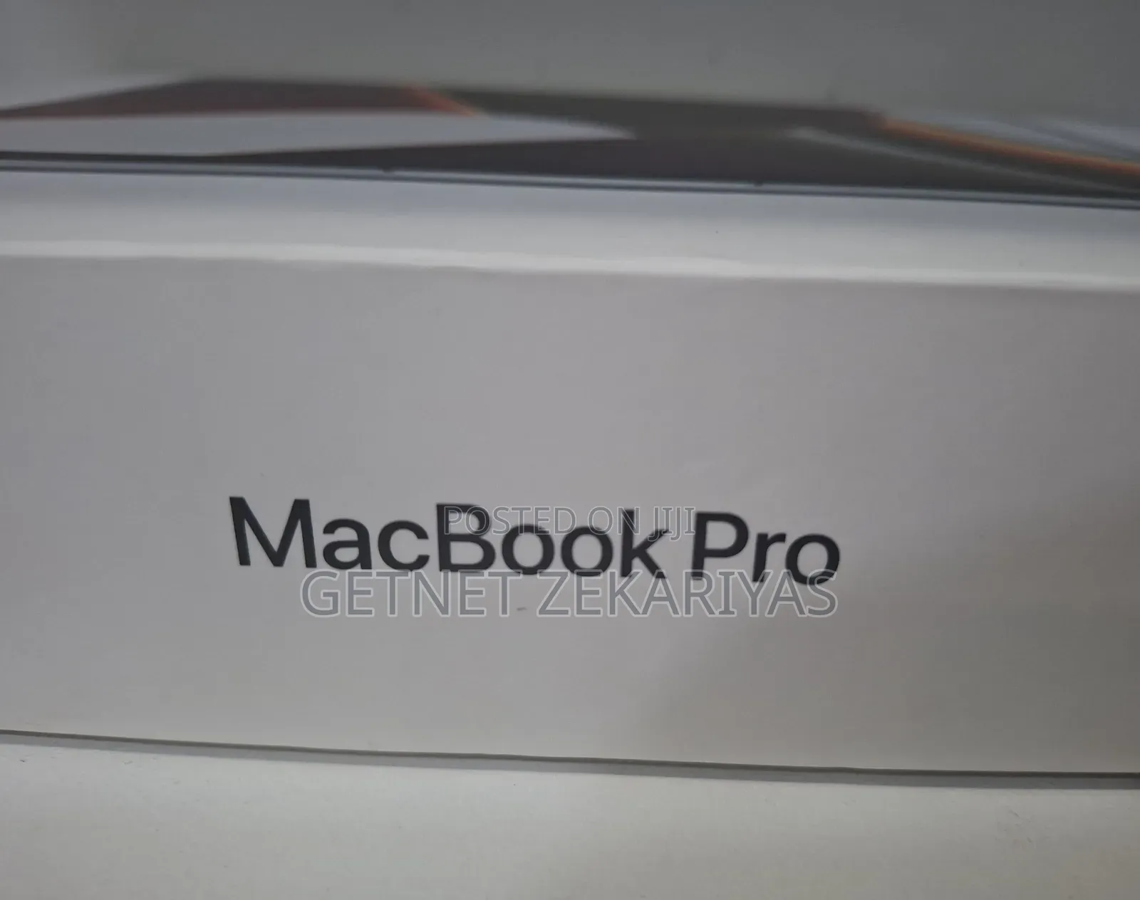 New Laptop Apple MacBook Pro M1 32GB Apple M1 Max SSD 1T