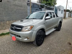 Toyota Hilux 2008 Silver