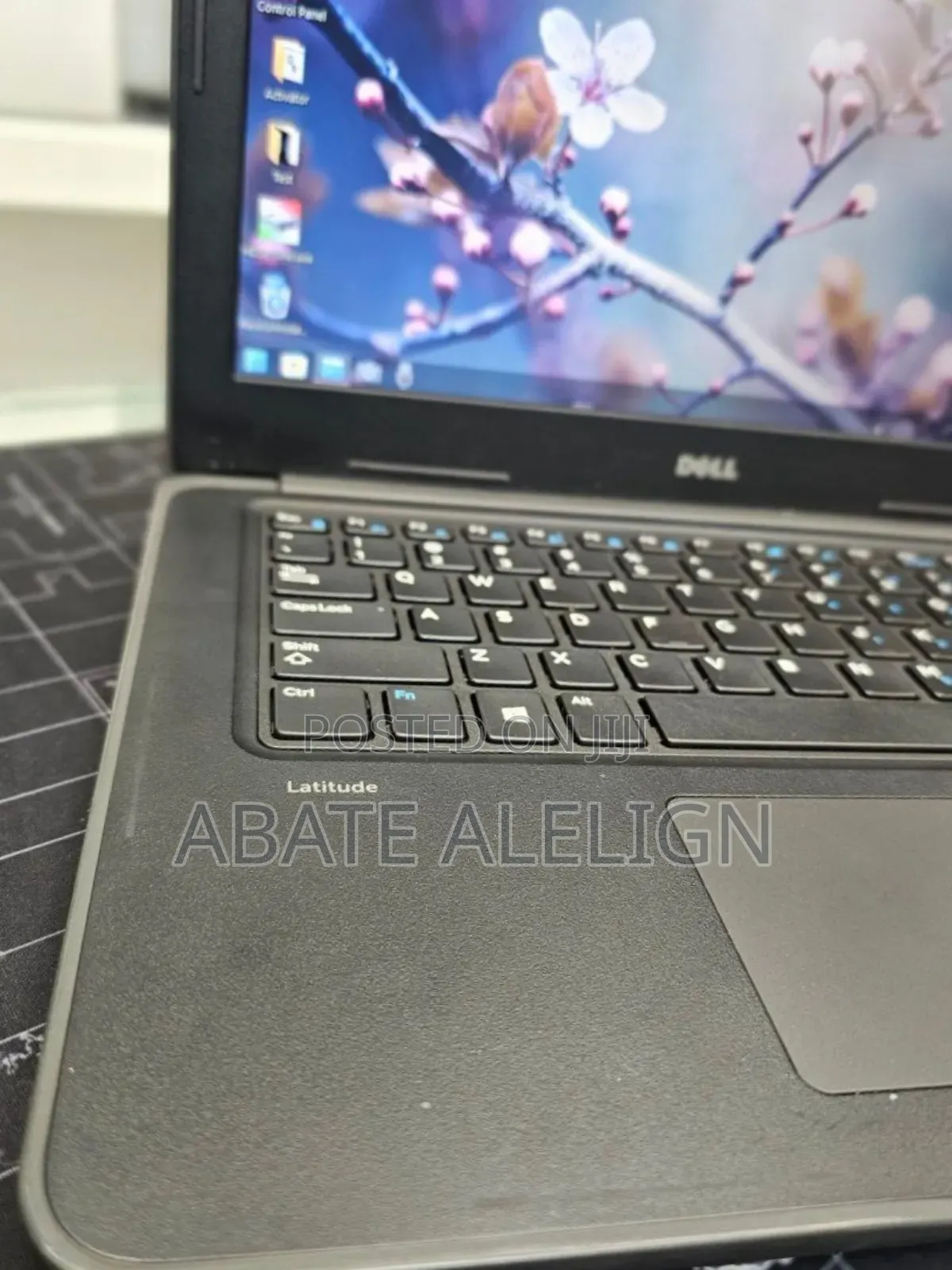 New Laptop Dell Latitude 3380 8GB Intel Core I5 SSD 256GB