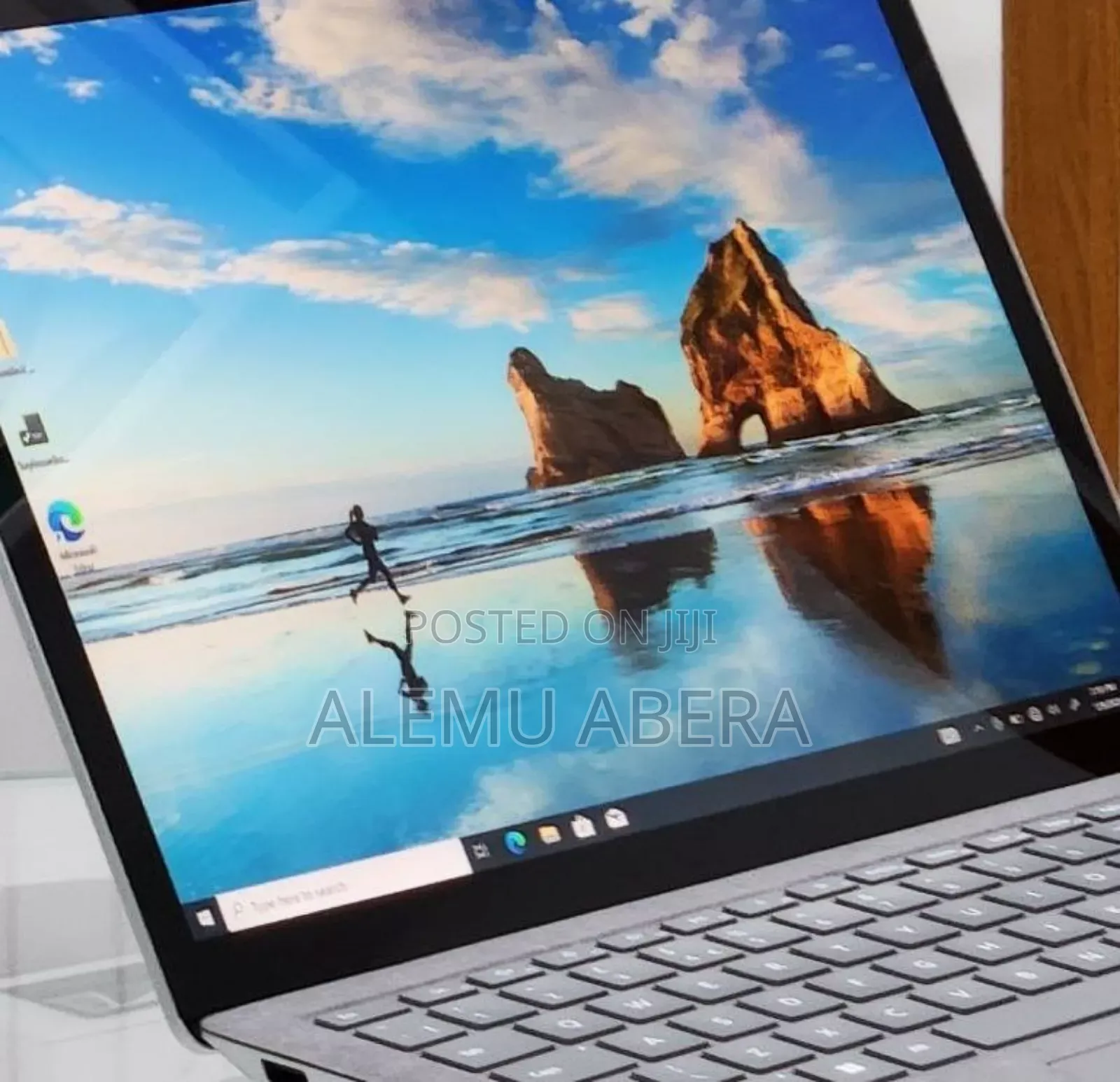 New Laptop Microsoft Surface 16GB Intel Core I7 SSD 256GB