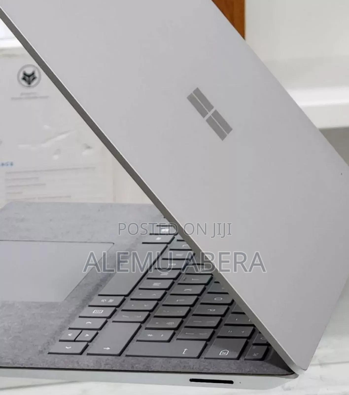 New Laptop Microsoft Surface 16GB Intel Core I7 SSD 256GB