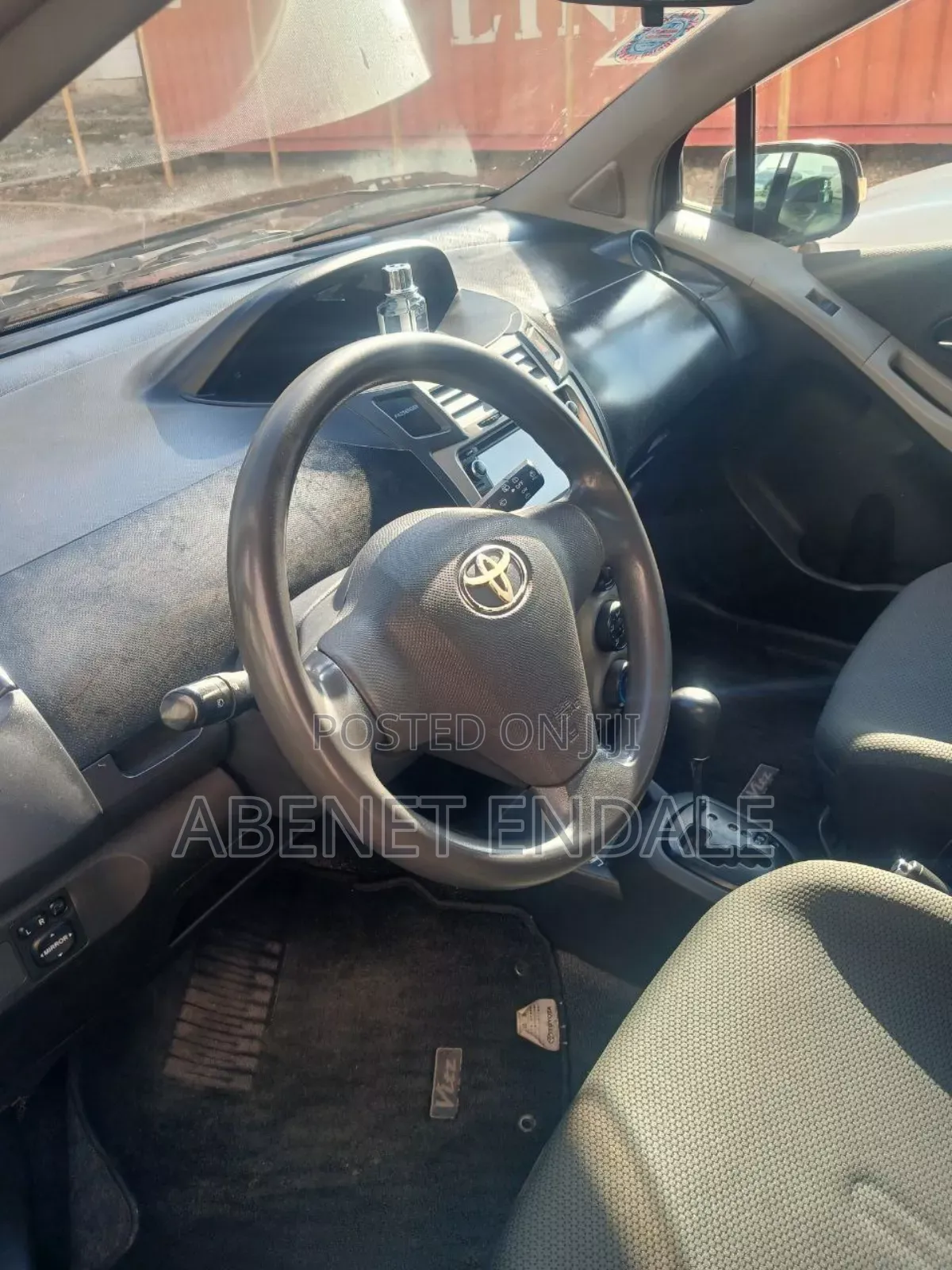 Toyota Yaris 2010 Red