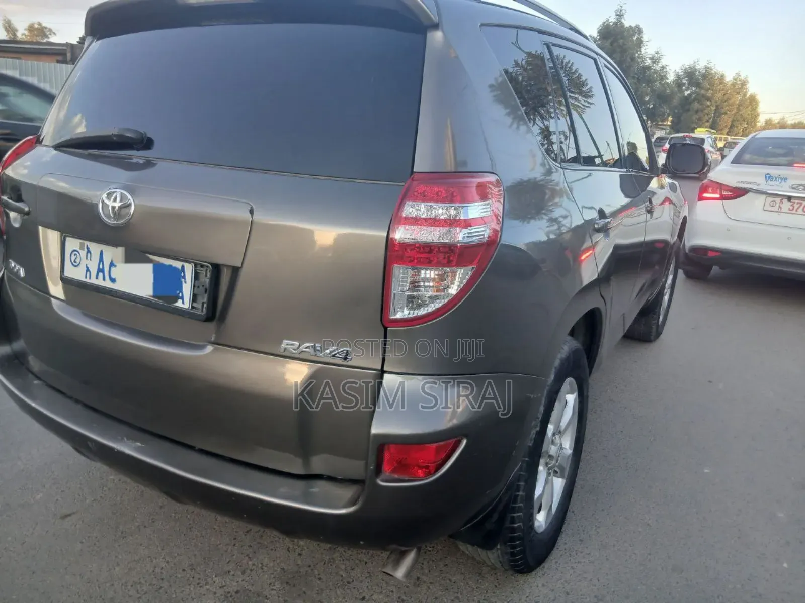 Toyota RAV4 Limited 2011 Gray