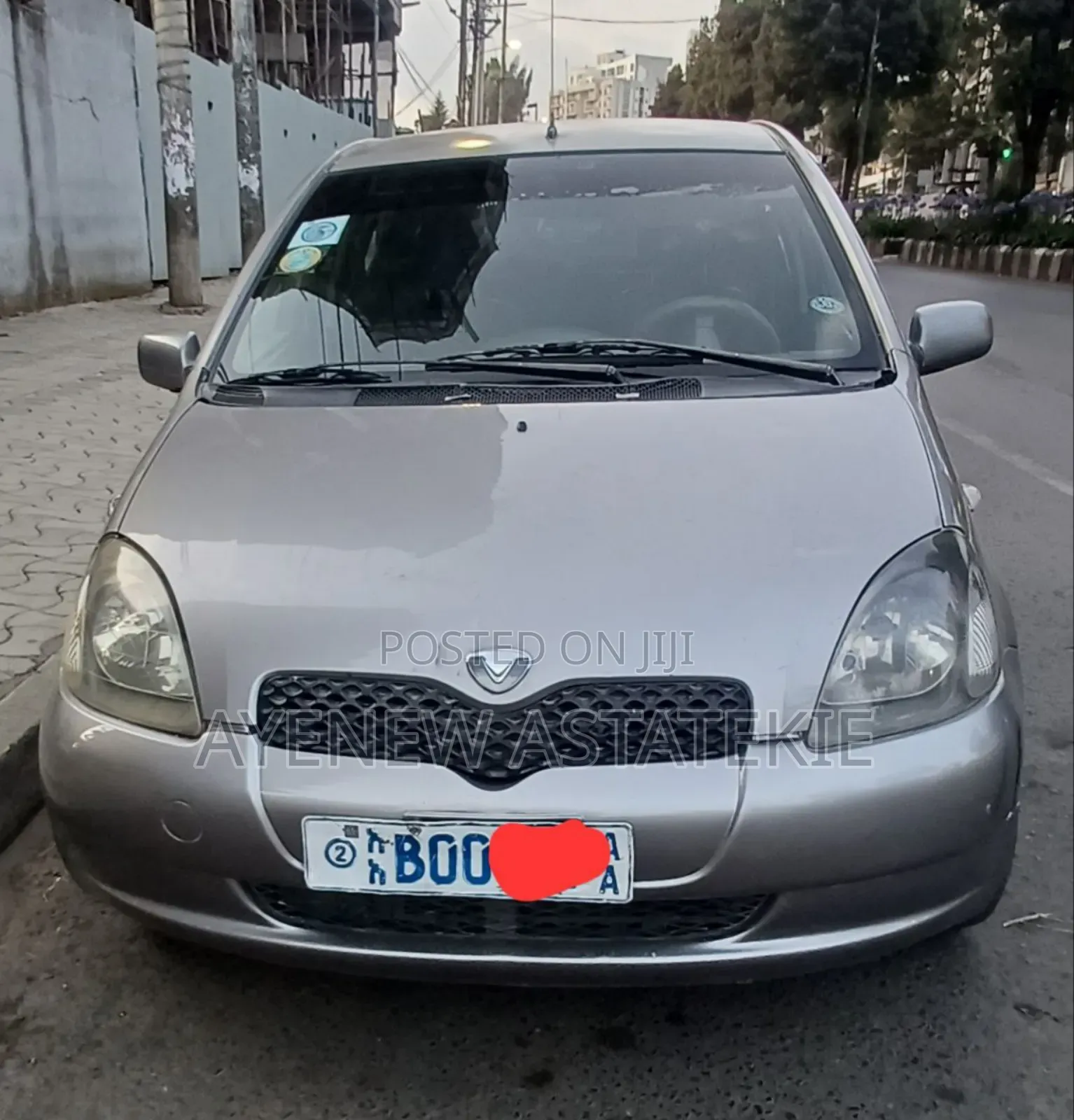 Toyota Vitz 2001 Gray