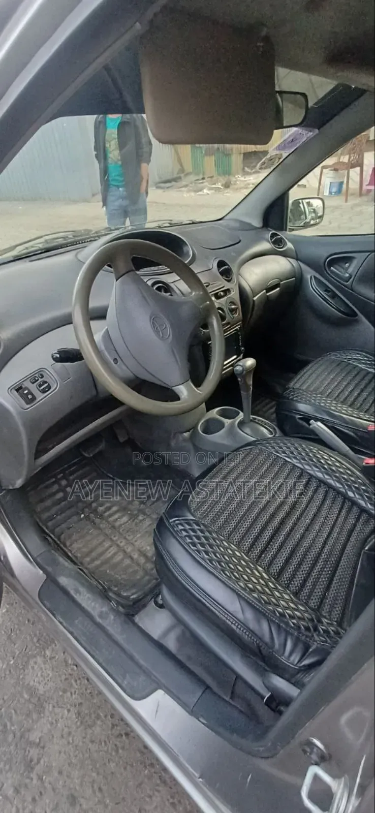 Toyota Vitz 2001 Gray