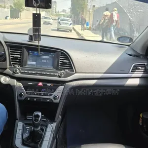 Hyundai Avante 2017 Matt Black