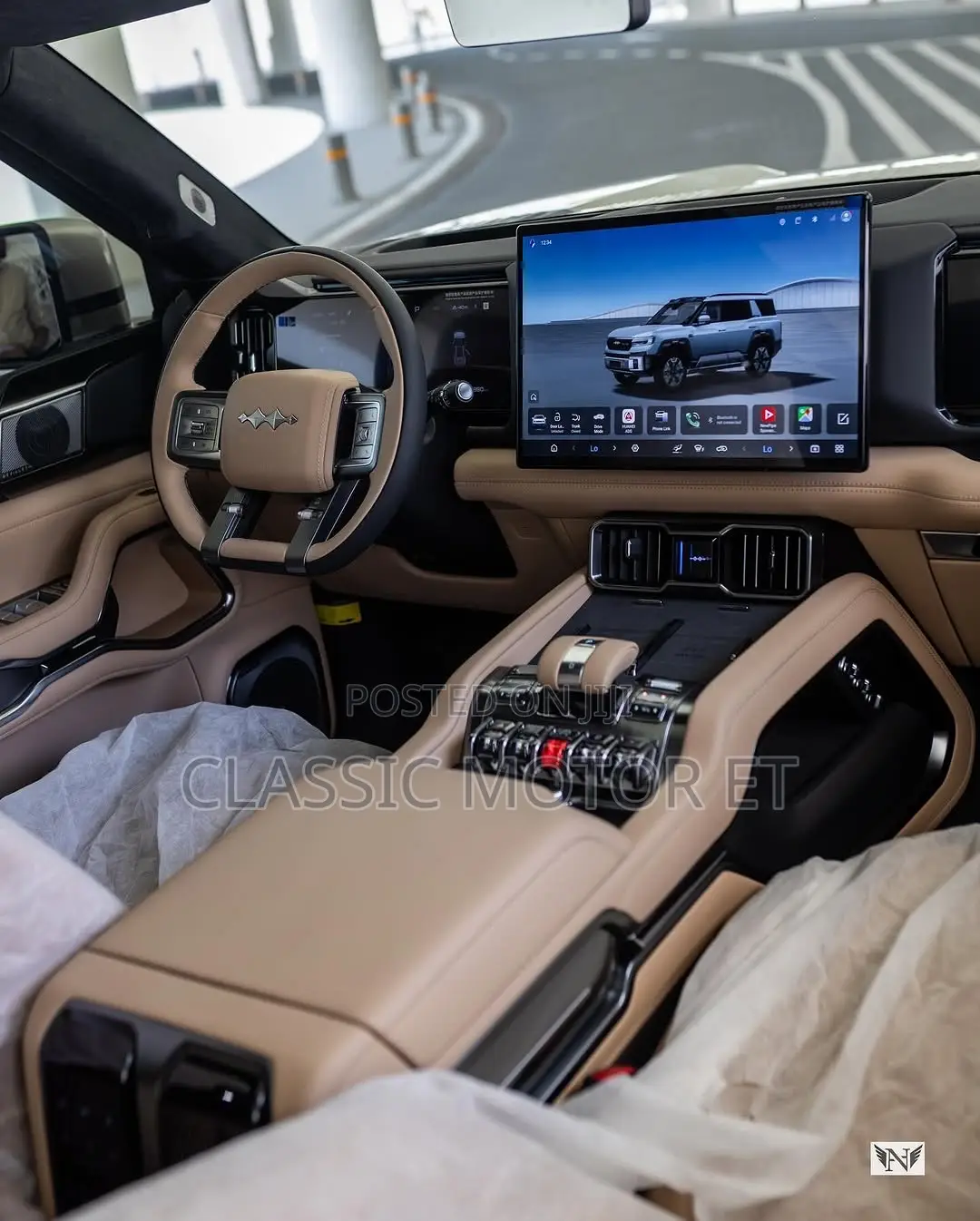 New BYD Leopard 8 2.0 Hybrid AWD 2025 Gold