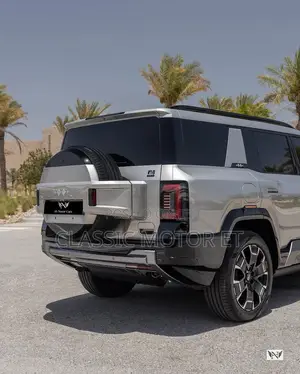 New BYD Leopard 8 2.0 Hybrid AWD 2025 Gold