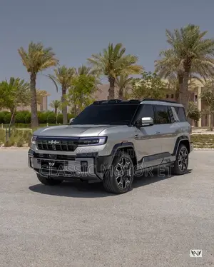 New BYD Leopard 8 2.0 Hybrid AWD 2025 Gold