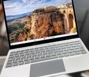 New Laptop Microsoft Surface Go 2 16GB Intel Core i5 SSD 256GB