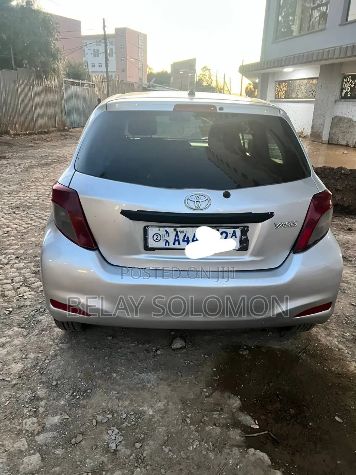 Toyota Yaris 2012 Silver