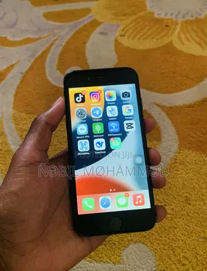 Apple iPhone 7 128 GB Black