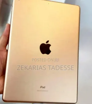 New Apple iPad 9.7 32 GB Silver