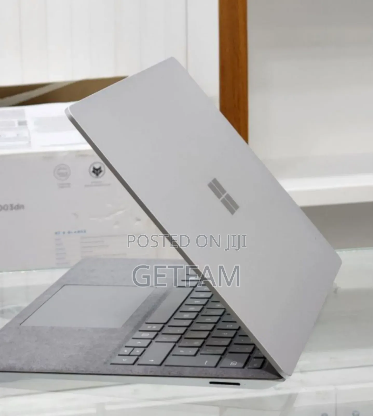 New Laptop Microsoft Surface 16GB Intel SSD 256GB