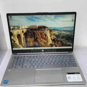 New Laptop HP Stream Notebook 8GB Intel Core I3 SSD 256GB