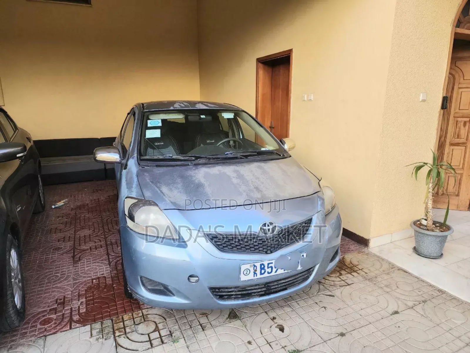 Toyota Belta 2010 Gray