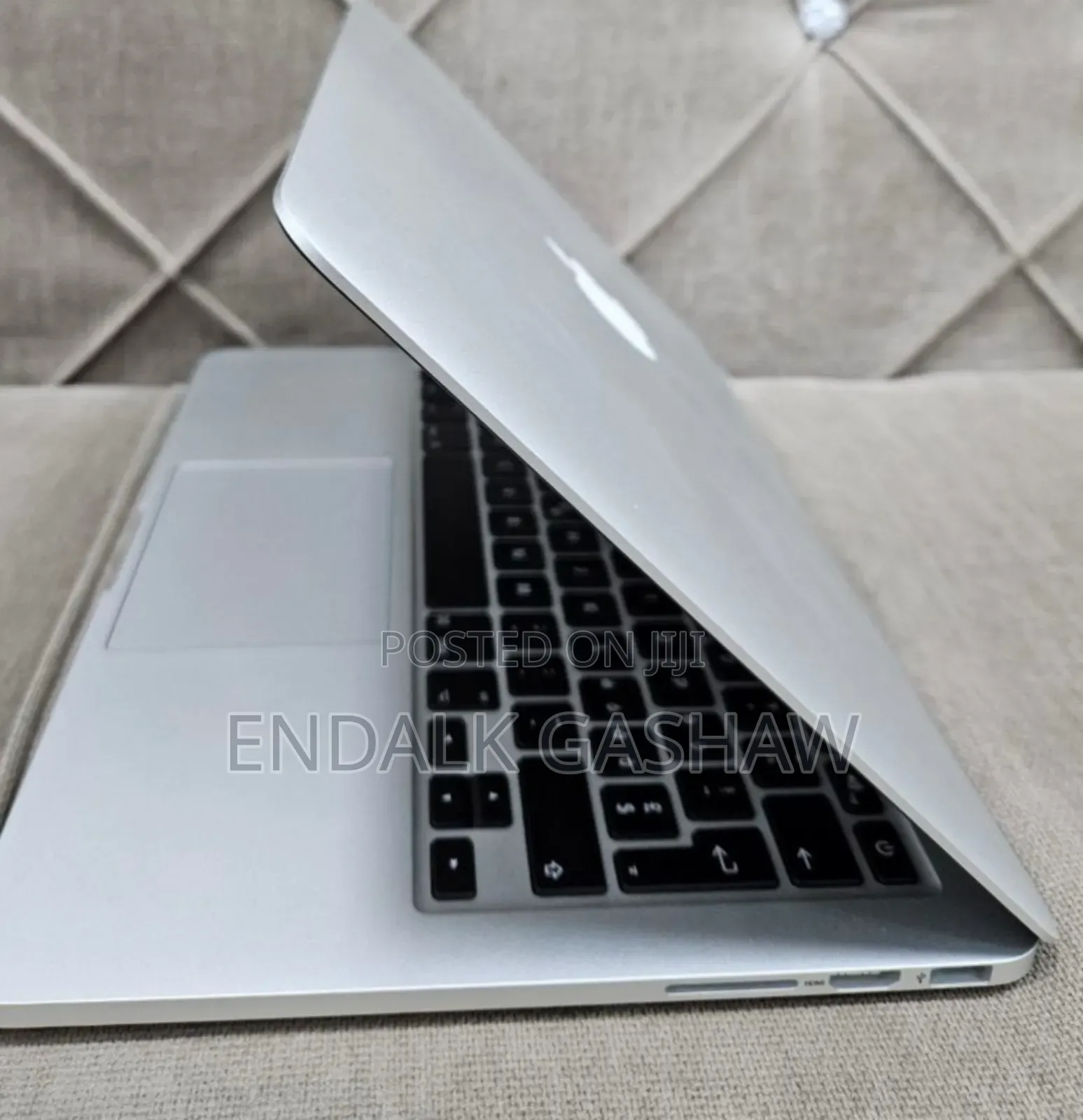 New Laptop Apple MacBook Pro 2015 8GB Intel Core i5 SSD 128GB