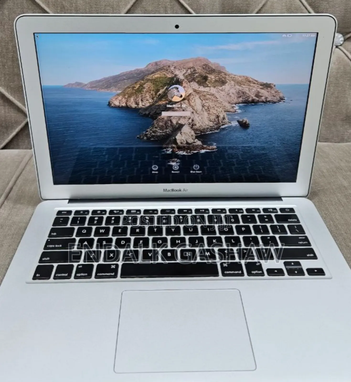 New Laptop Apple MacBook Air 2015 8GB Intel Core I5 SSD 128GB