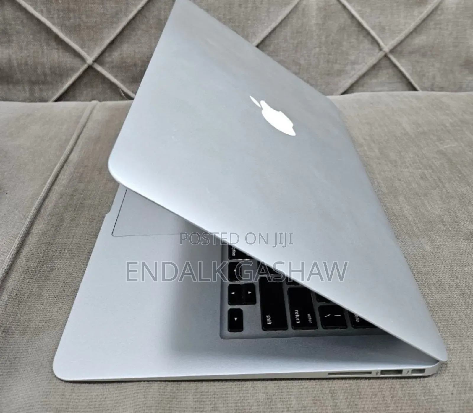 New Laptop Apple MacBook Air 2015 8GB Intel Core I5 SSD 128GB