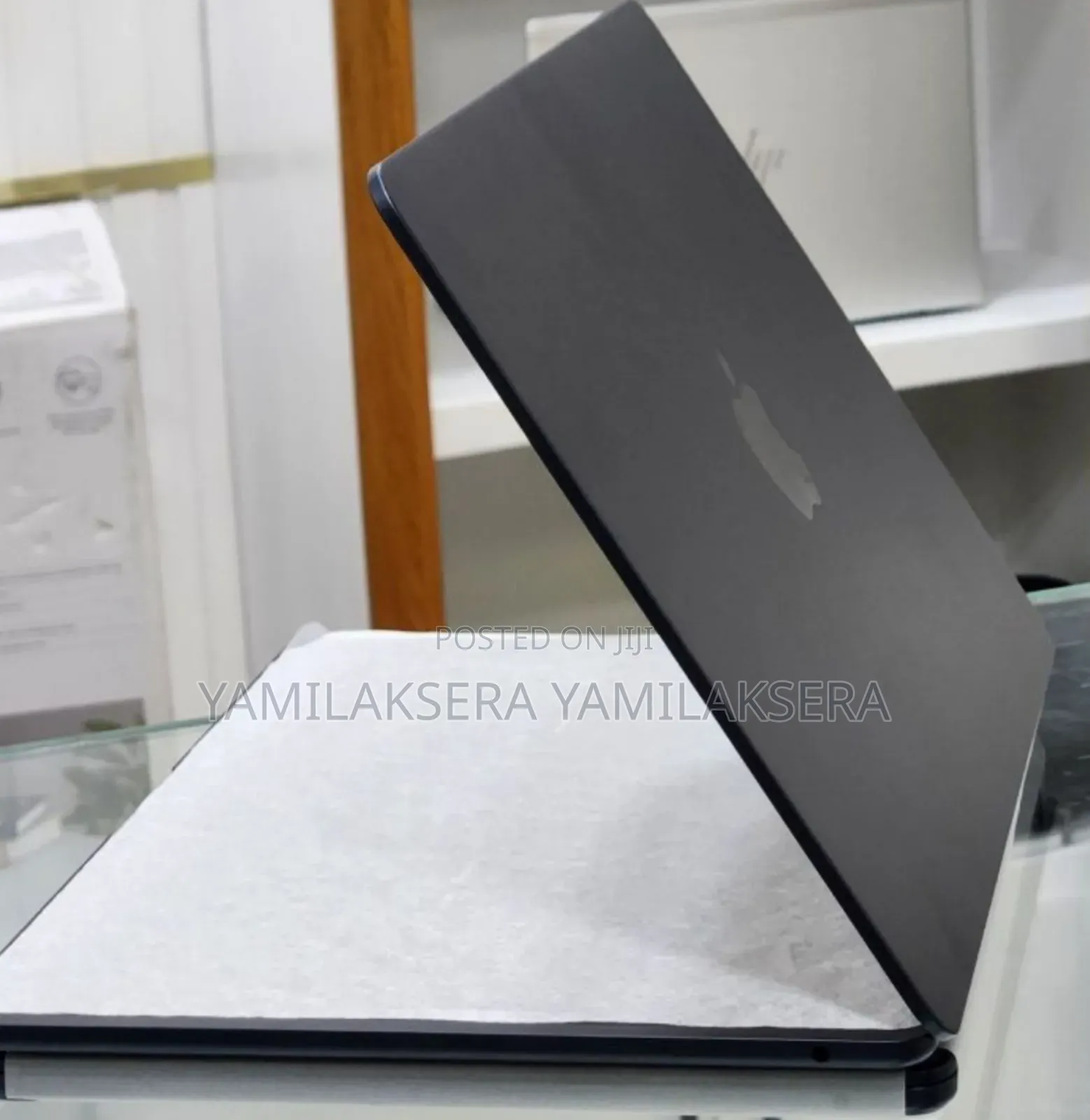 New Laptop Apple MacBook Air 2025 M4 13-Inch 16GB Apple M4 SSD 256GB