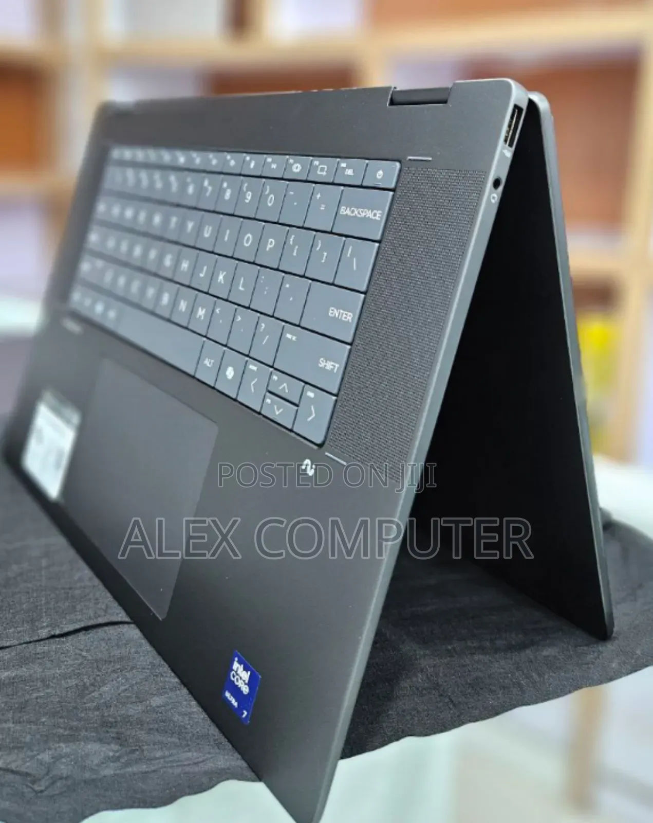 New Laptop HP OmniBook X Flip 14" 16GB Intel Core Ultra 7 SSD 1T