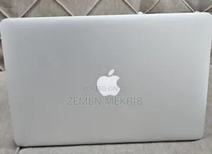 New Laptop Apple MacBook Air 2015 4GB Intel Core I5 SSD 256GB