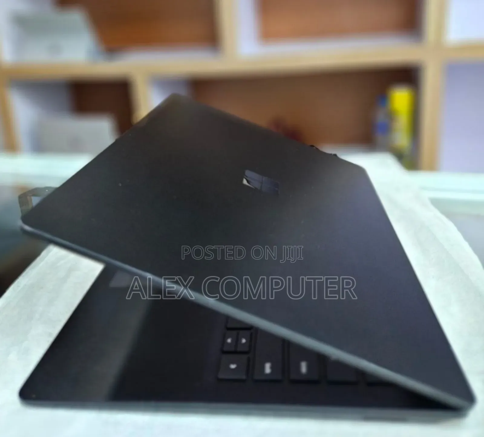 New Laptop Microsoft Surface Laptop 4 16GB Intel Core I7 SSD 512GB