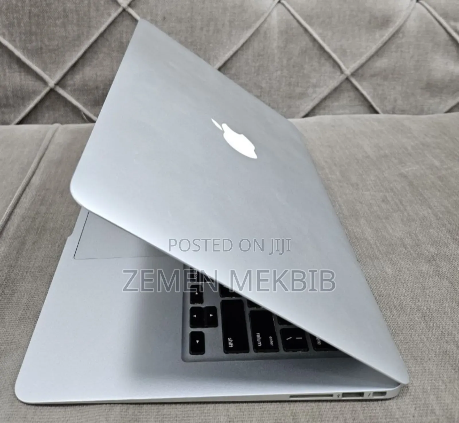 New Laptop Apple MacBook Air 2015 8GB Intel Core I5 SSD 128GB