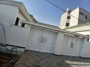 4bdrm Villa in Figa, Luxury Villa, Bole for sale