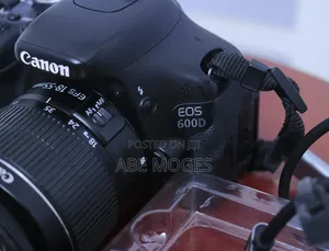 Canon 600 D Best Camera