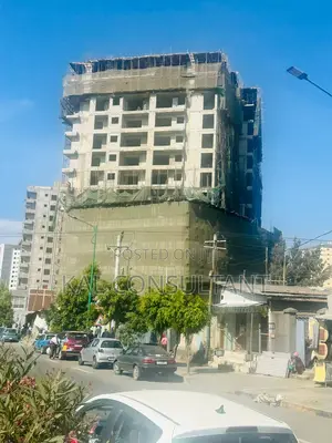 3bdrm Apartment in እልፍኝ, Kirkos for sale