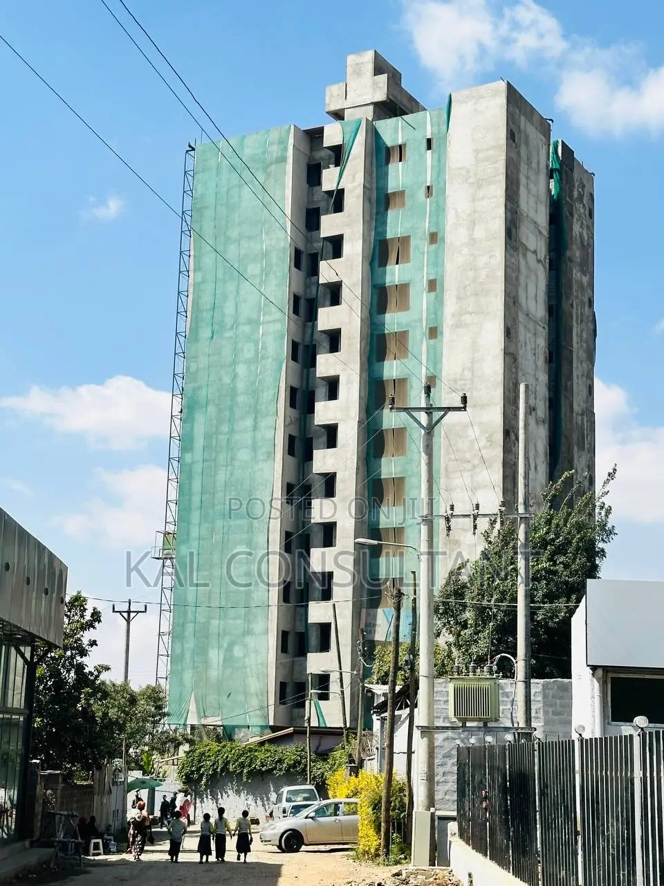 4bdrm Apartment in The View Apartment, Nifas Silk-Lafto for sale