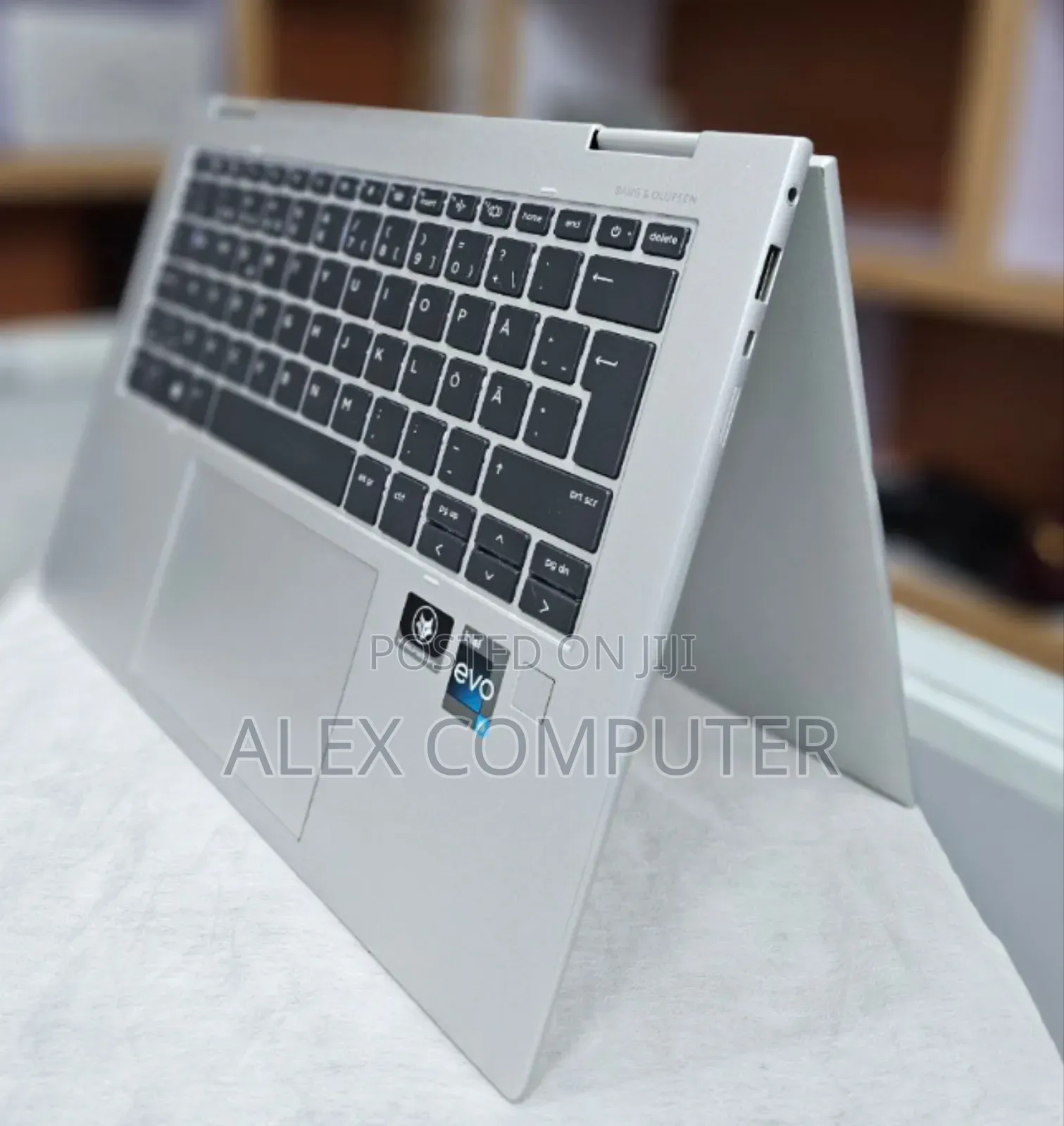 New Laptop HP EliteBook X360 1040 G9 16GB Intel Core I5 SSD 512GB