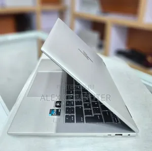New Laptop HP EliteBook X360 1040 G9 16GB Intel Core I5 SSD 512GB