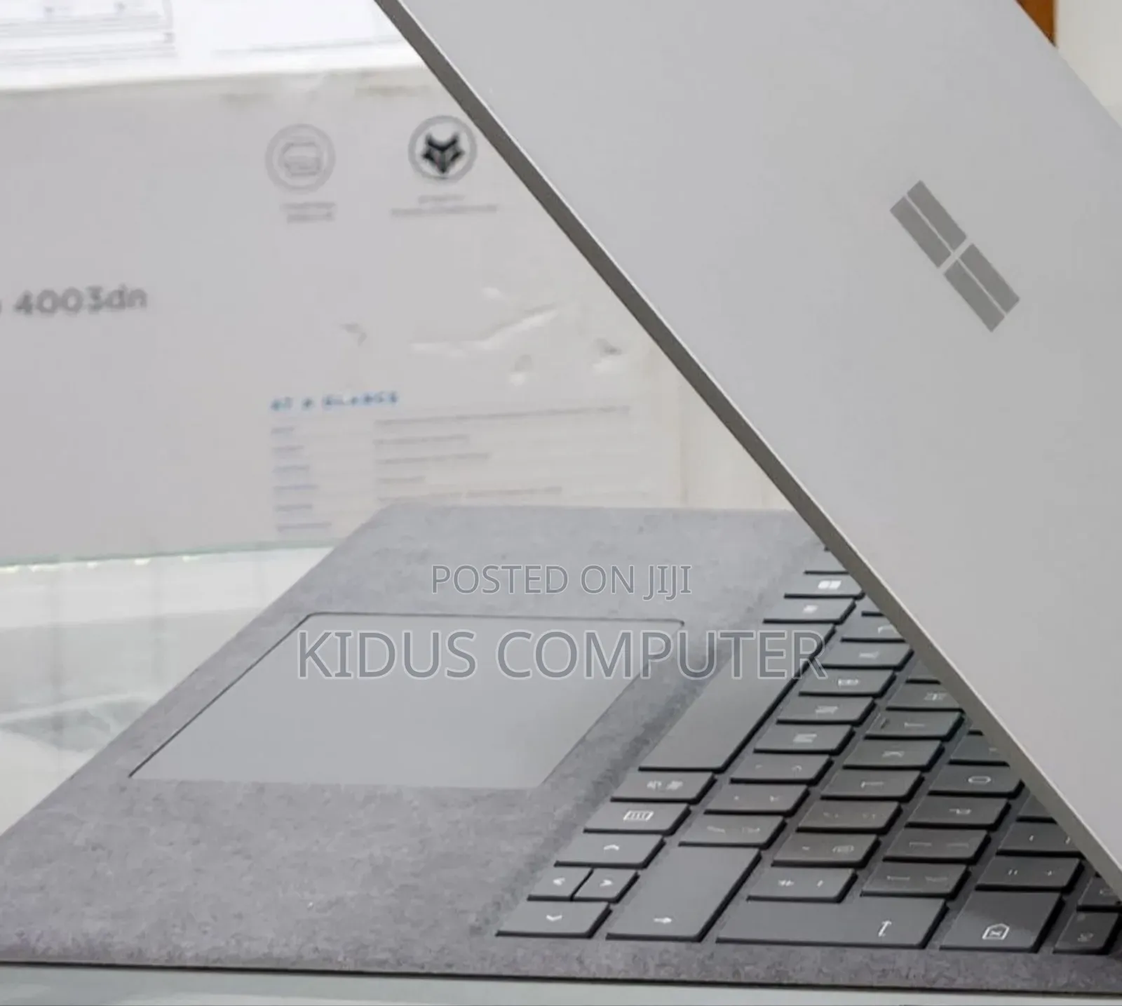 New Laptop Microsoft Surface 16GB Intel Core I7 SSD 256GB