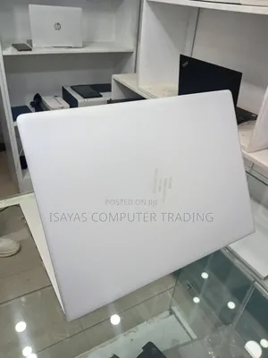 New Laptop HP EliteBook 840 G8 16GB Intel Core I5 SSD 256GB