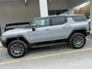 New GMC HUMMER EV SUV 2025 Gray