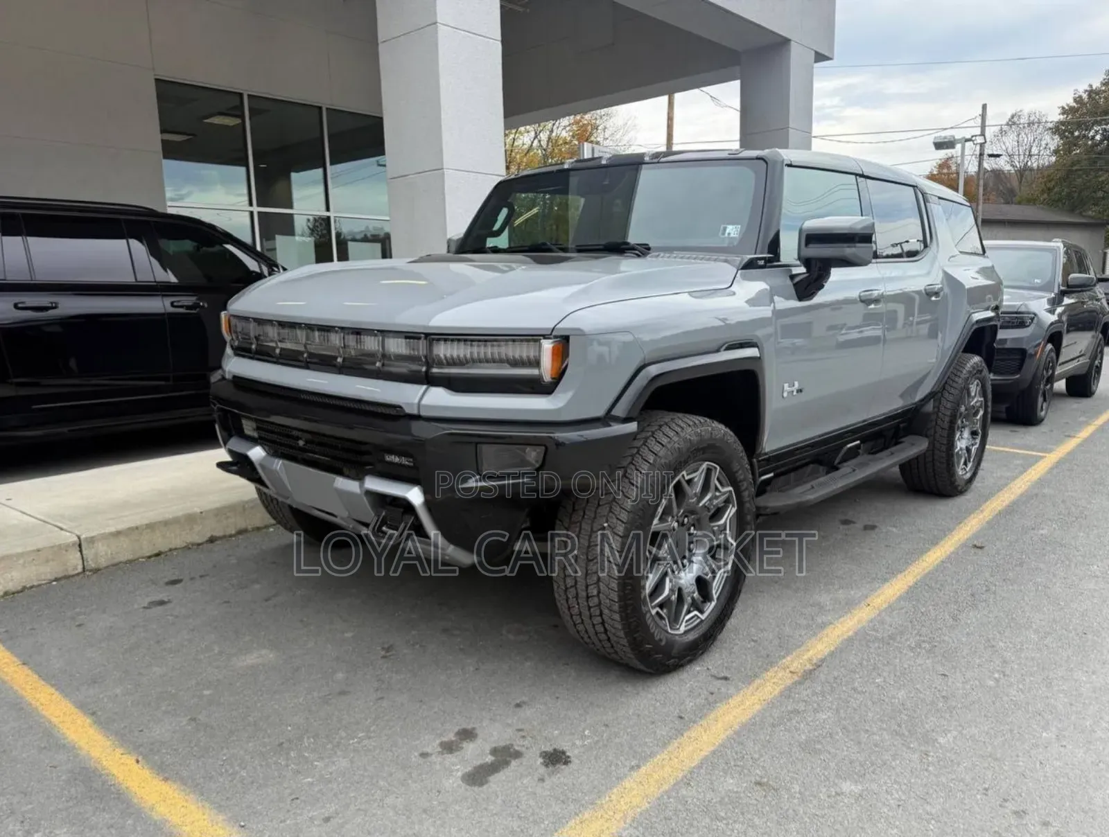 New GMC HUMMER EV SUV 2025 Gray