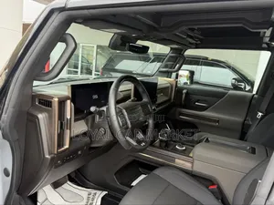 New GMC HUMMER EV SUV 2025 Gray