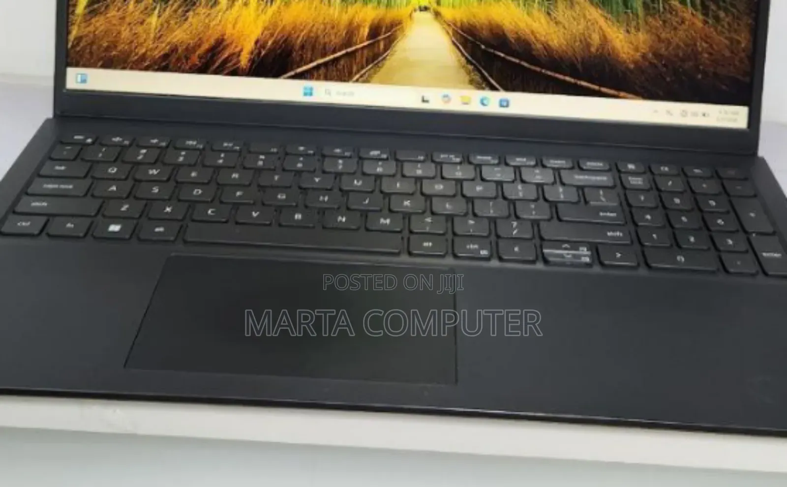 New Laptop Dell Inspiron 15 8GB Intel Core I5 SSD 256GB