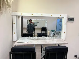 Makeup Studio Furnitures