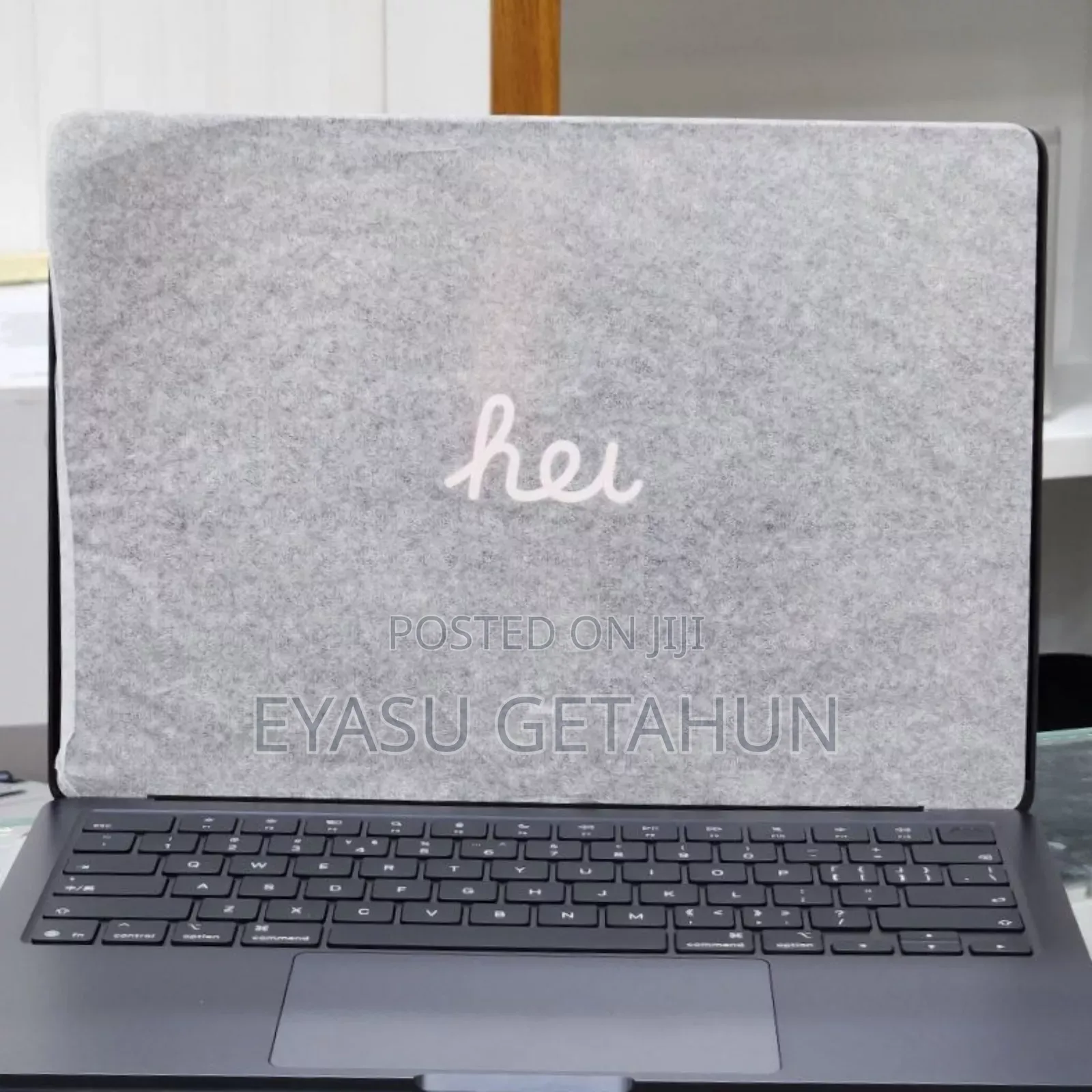 New Laptop Apple MacBook Air 2025 M4 13-Inch 16GB Apple M4 SSD 256GB