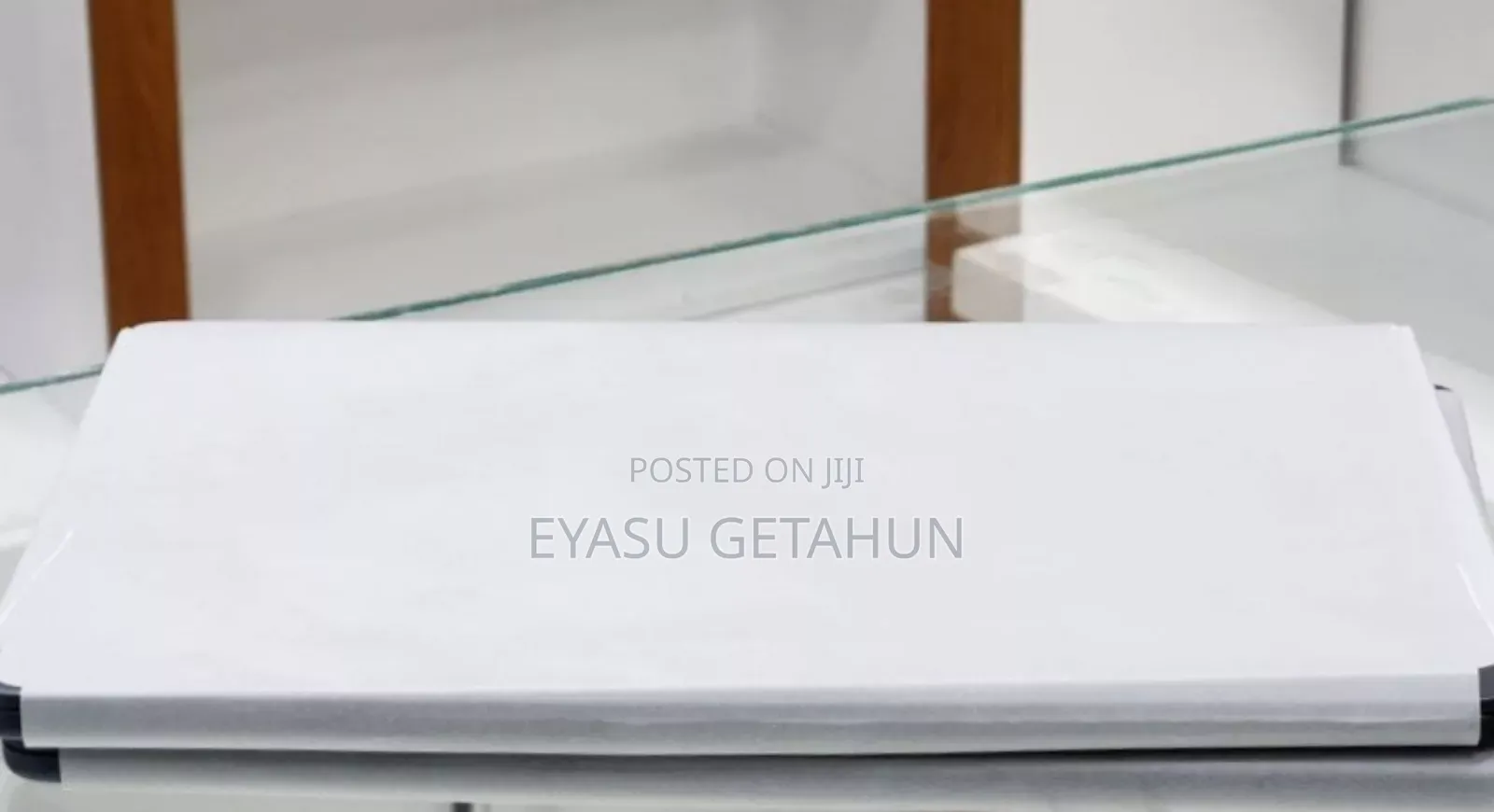 New Laptop Apple MacBook Air 2025 M4 13-Inch 16GB Apple M4 SSD 256GB