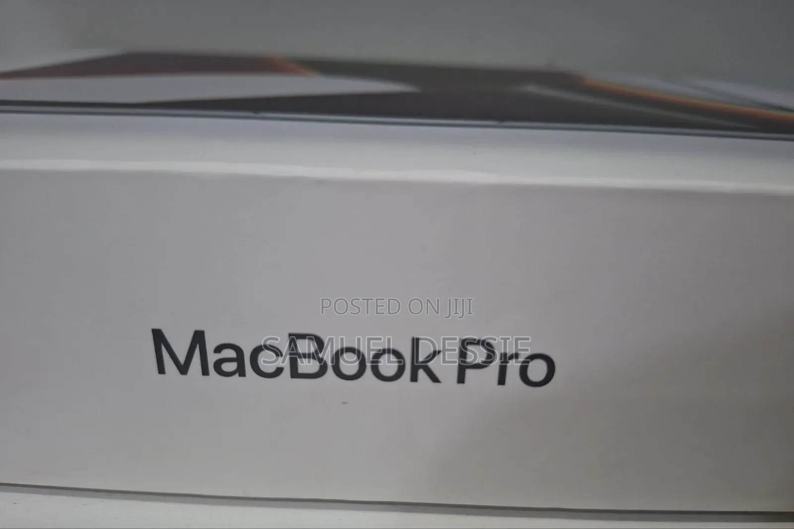 New Laptop Apple MacBook Pro 2021 M1 32GB Apple M1 Max SSD 1T