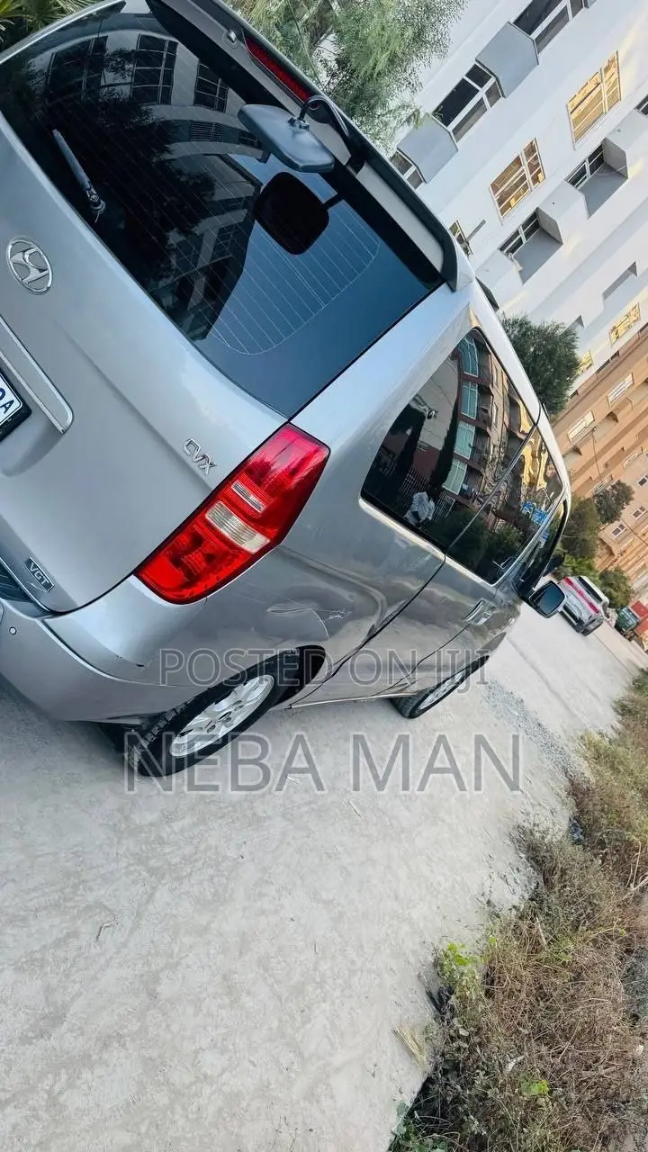 Hyundai Starex 2013 Silver