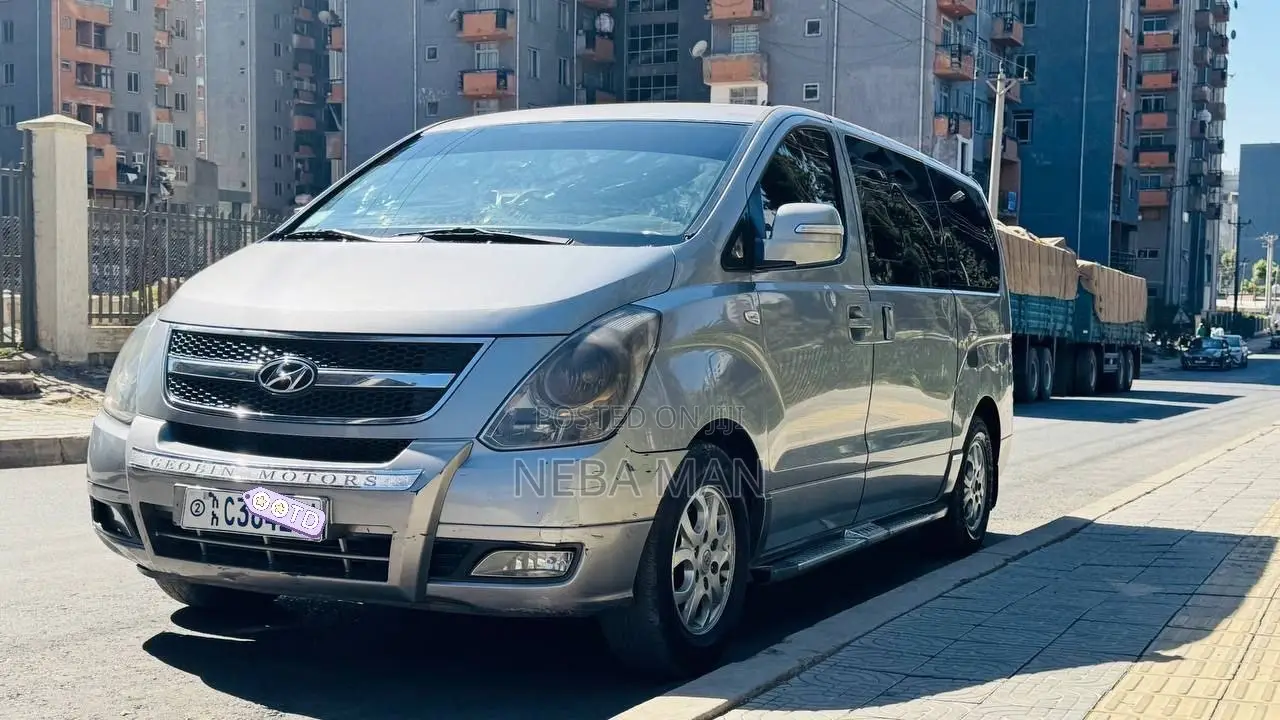 Hyundai Starex 2013 Silver