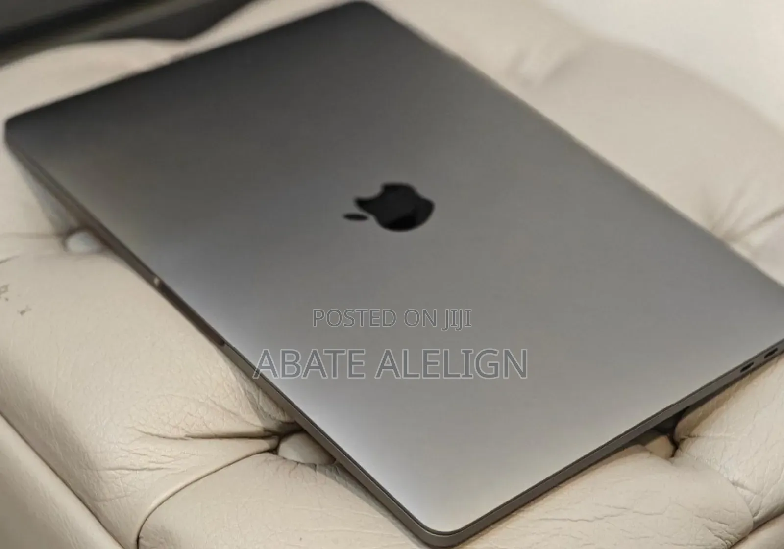 New Laptop Apple MacBook Pro 2019 16GB Intel Core I7 SSD 256GB