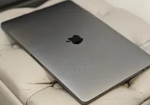 New Laptop Apple MacBook Pro 2019 16GB Intel Core I7 SSD 256GB